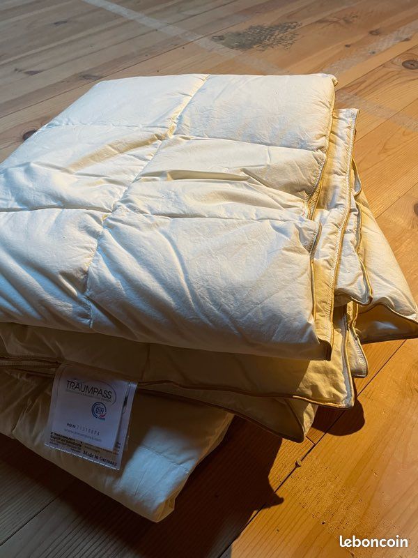 Couette legere d'occasion - Linge de maison