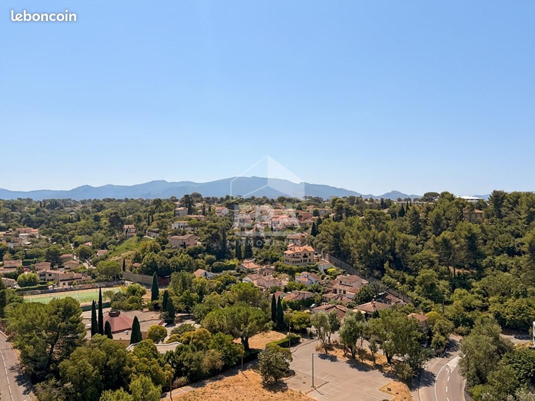 Appartement 3 pièces 71 m² · à Marseille · 71 m² · 135 000 €
