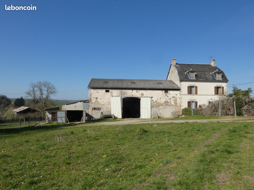 Maison 4 pièces 133 m² · à Jarnages · 133 m² · 110 000 €