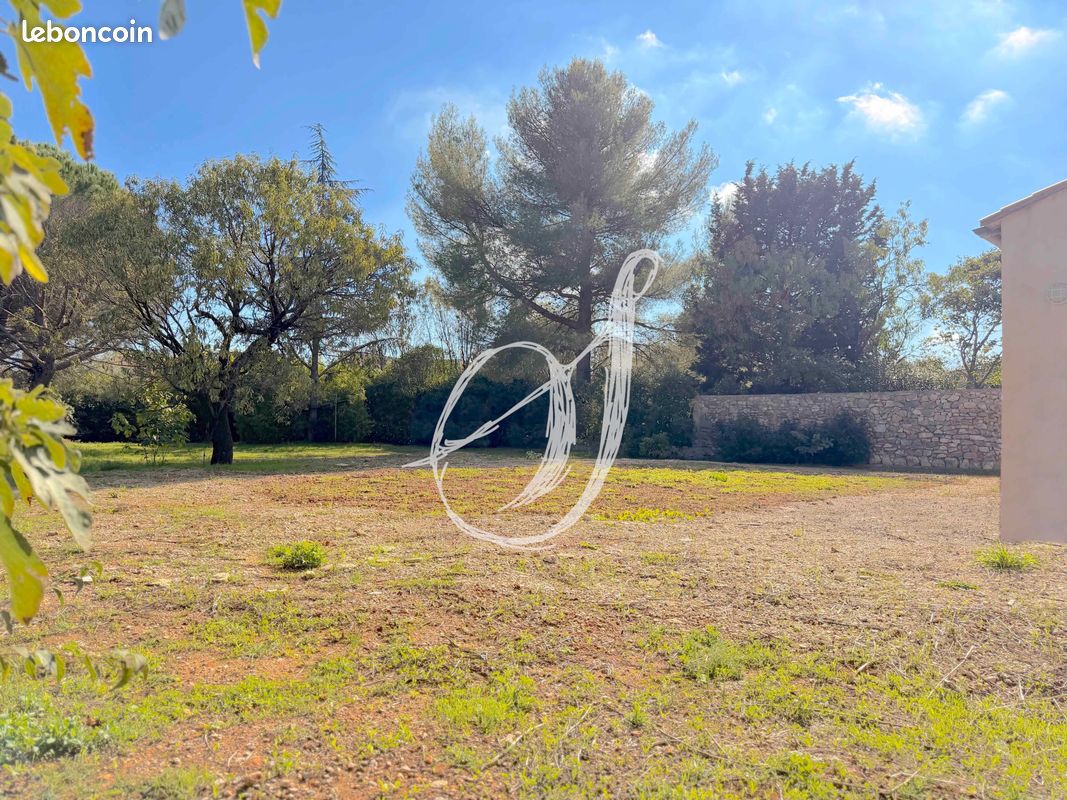 Terrain 1006 m² · à Cournonterral · 1 006 m² · 398 000 €