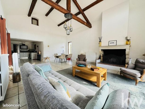 Maison 7 pièces 215 m²