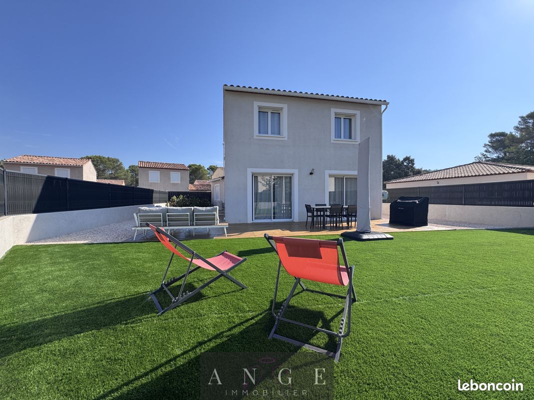 Maison 4 pièces 100 m² · à Rocbaron · 100 m² · 389 000 €
