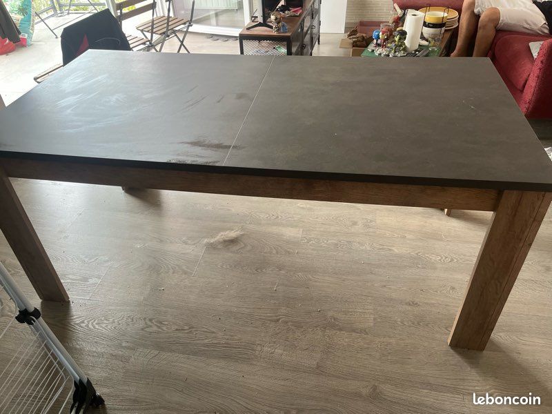 Table (image 1)