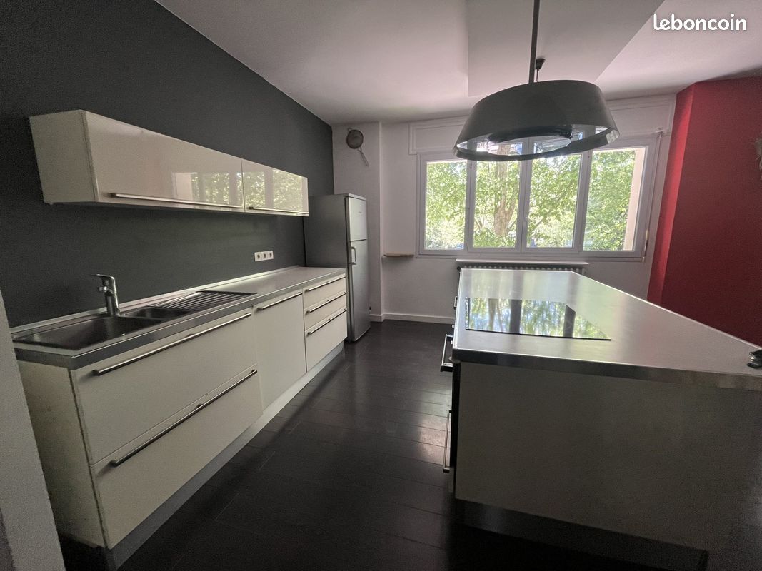 Appartement 4 pièces 119 m² · à Grenoble · 119 m² · 1 490 €