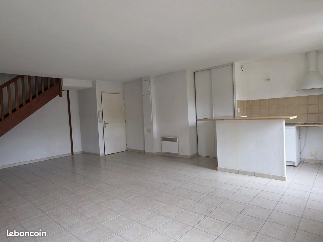 Appartement 3 pièces 76 m² · à Grisolles · 76 m² · 700 €/mois