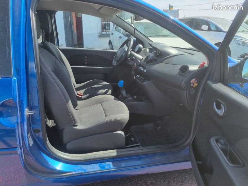 Renault TWINGO II 1.5 DCI 65CH DYNAMIQUE (image 15)