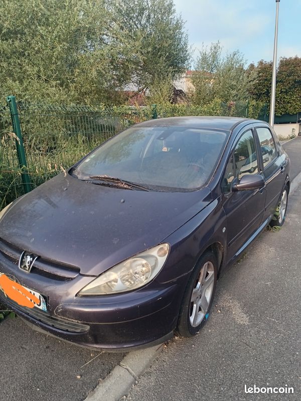 Voiture pour pièces (image 3)