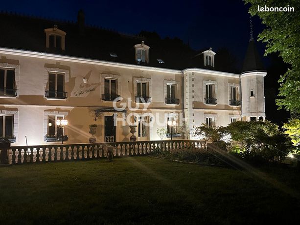 Maison 26 pièces 654 m²
