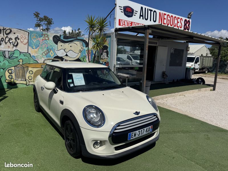 Mini MINI COOPER D 116CH (image 1)