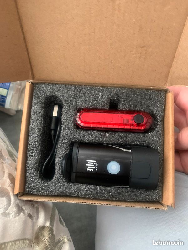 Lampe pour vélos neuve (image 1)