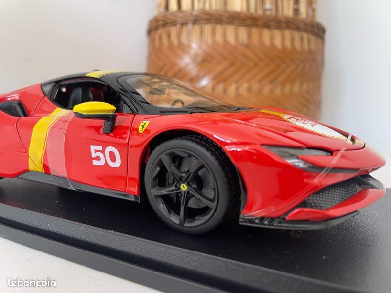 FERRARI SF 90 ASSETTO FIORANNO voiture de collection MAISTO neuve échelle 1/18 (image 11)