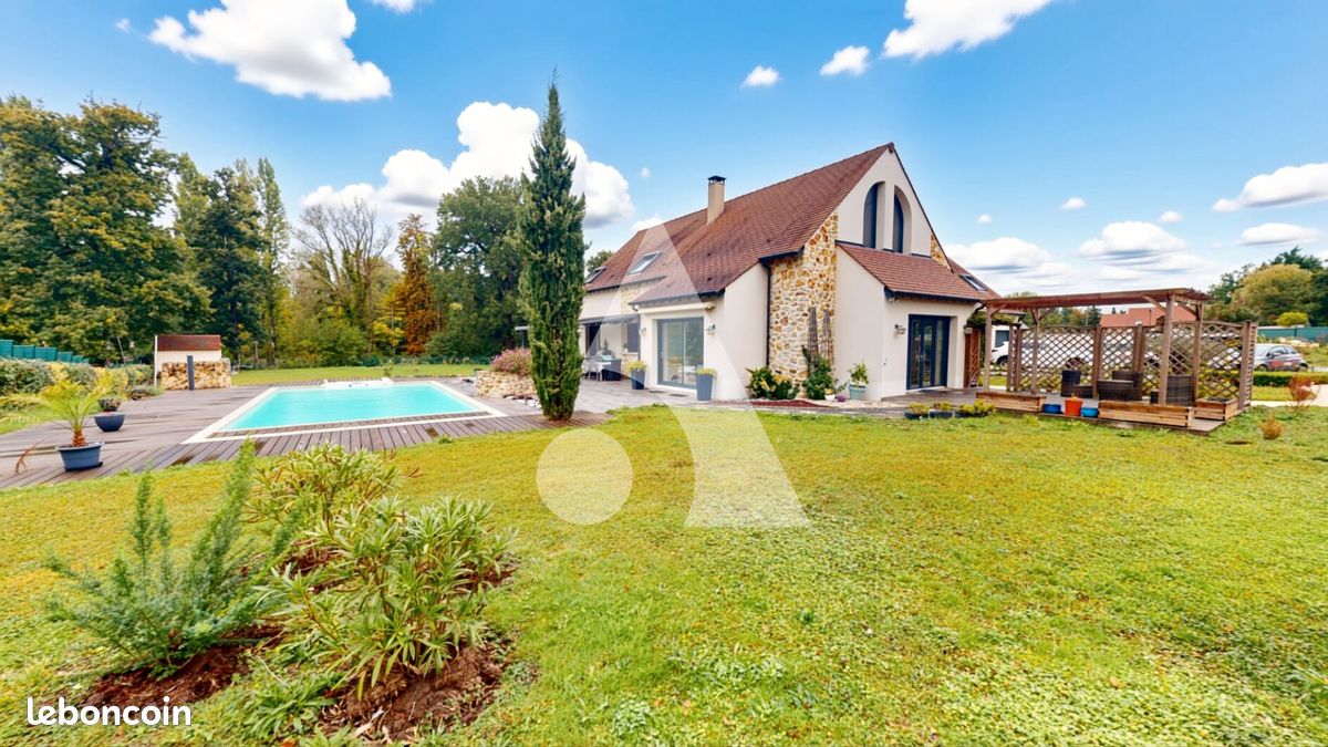 Maison 8 pièces 270 m² · à Mennecy · 270 m² · 1 250 000 €