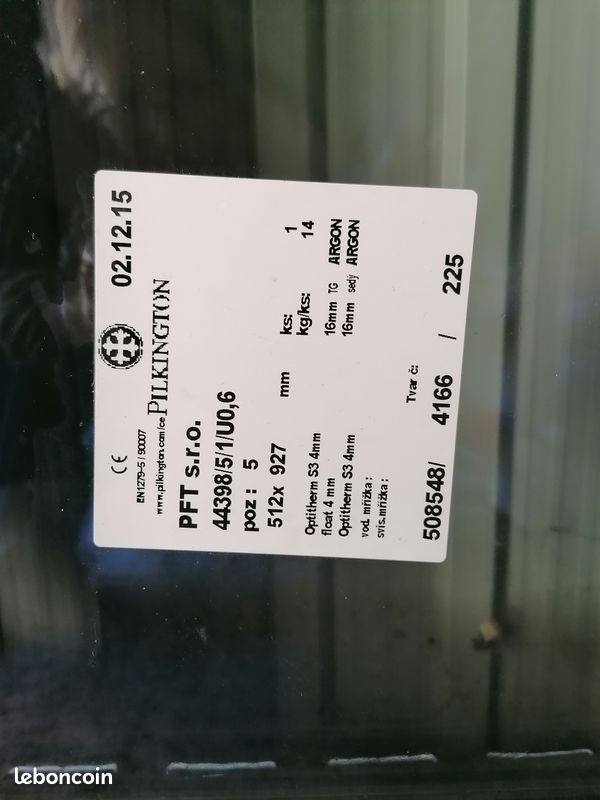 Fenêtre PVC triple vitrage L128xl71 blanc intérieur et gris extérieur (image 3)