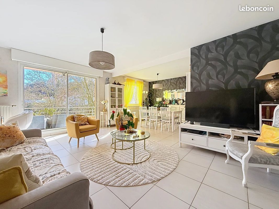 Appartement 3 pièces 84 m² · à Saint-Étienne · 84 m² · 158 000 €