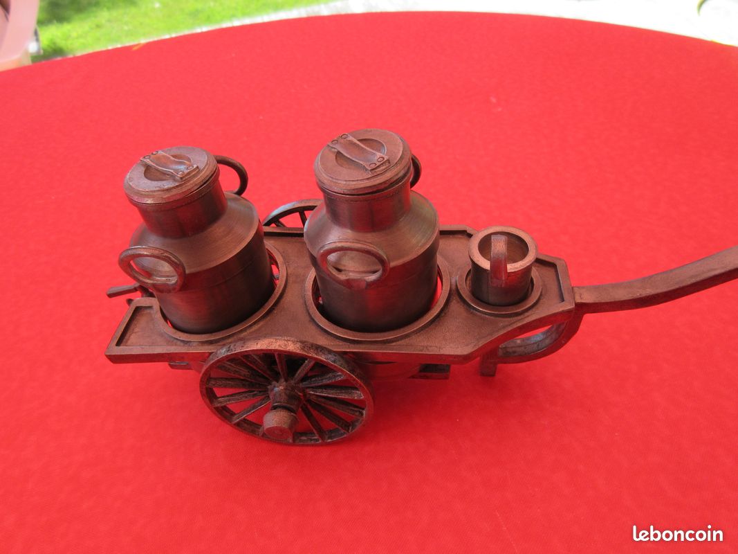 Chariot avec bidon de lait (image 2)