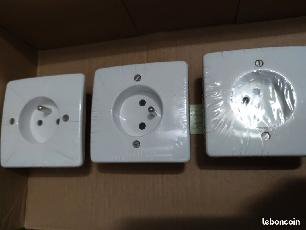 4 interrupteurs et 5 prises (image 4)