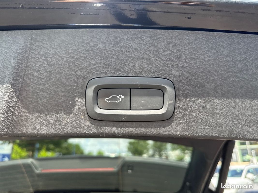 VOLVO XC40 T4 190 ch Geartronic 8 Inscription (image 21)