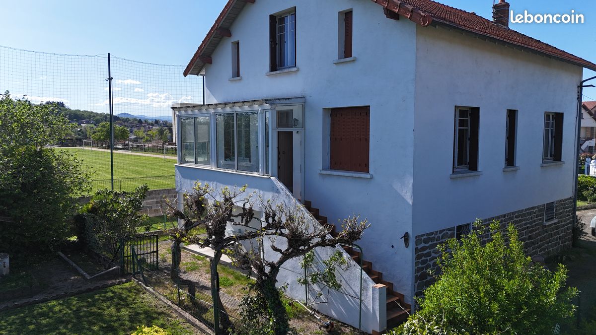 Maison 6 pièces 118 m² · à Brassac-les-Mines · 118 m² · 99 900 €