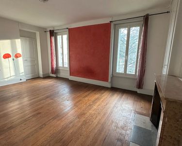 Maison 1 100 000 € - 250 m²