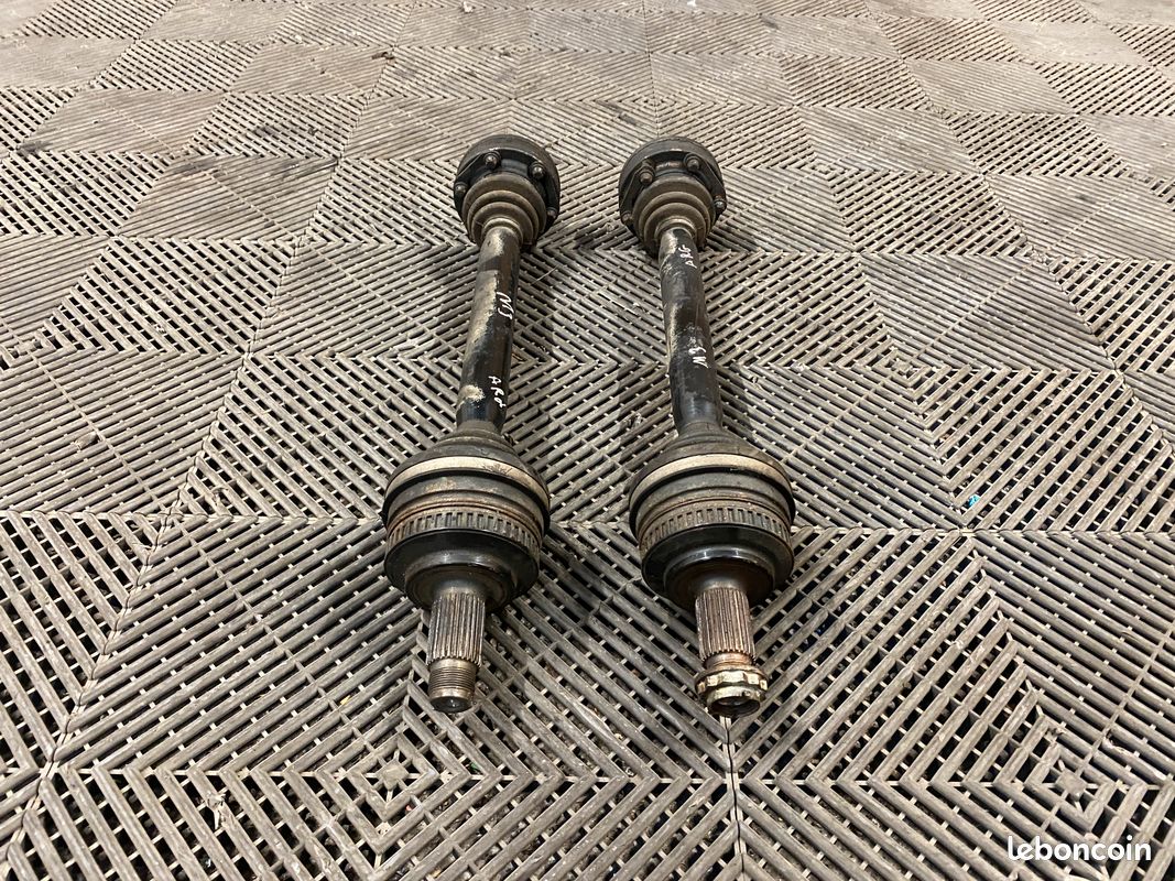 Cardan de transmission BMW M3 E36 3.2L - Équipement auto