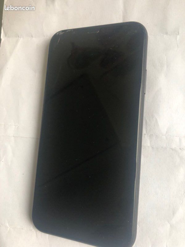 IPhone XR (image 2)