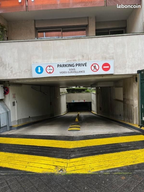 Parking 12 m² · à Paris · 12 m² · 17 500 €