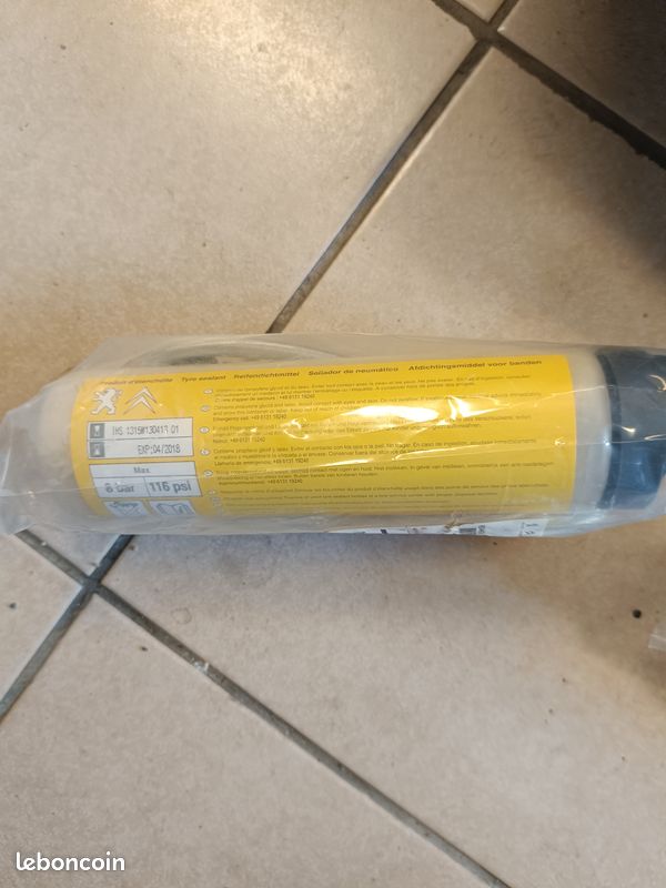 Garniture de coffre et kit anti crevaison + compresseur Citroen (image 3)