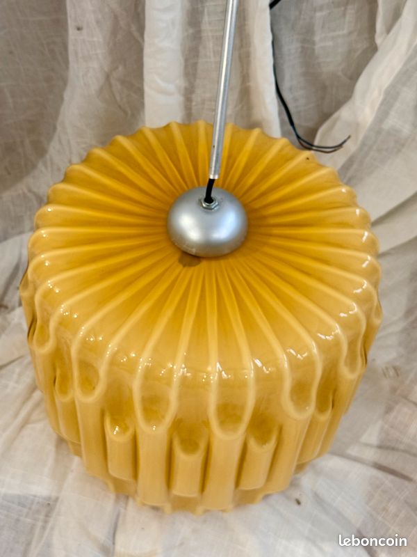 Suspension vintage en céramique côtelée — coloris moutarde (image 2)