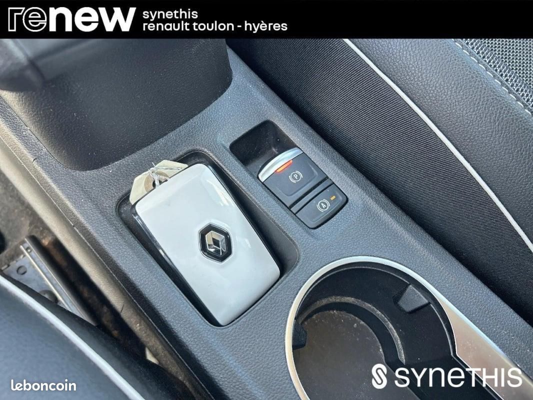 Renault Captur E-Tech 145 - 21 Intens (image 26)