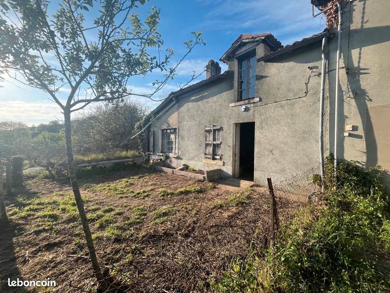 Maison 3 pièces 70 m² · à Mervent · 70 m² · 40 500 €