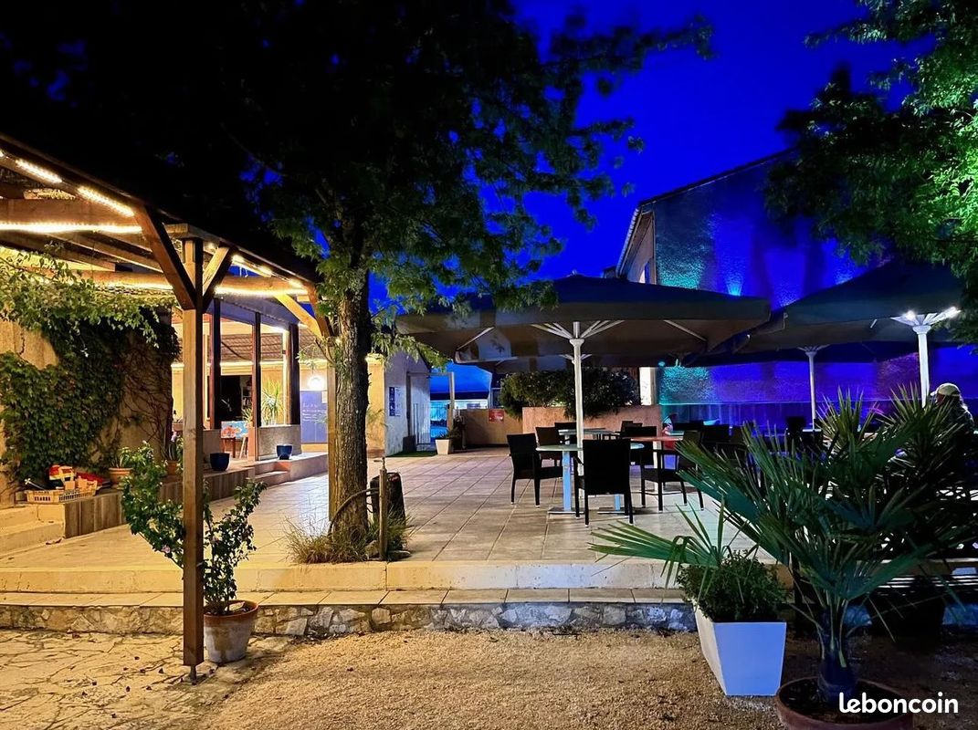Maison 1165 m² Salavas (image 1)