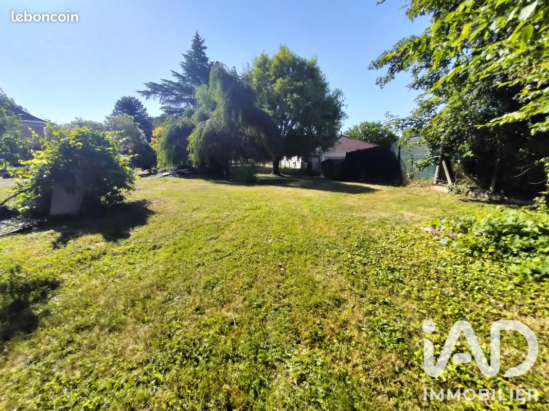 Terrain 1222 m² · à Culin · 1 222 m² · 169 500 €