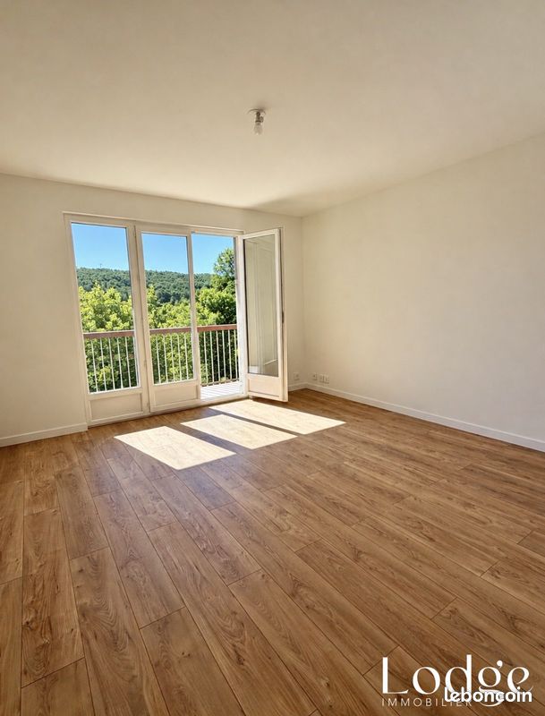 Appartement 3 pièces 65 m² · à Aix-en-Provence · 65 m² · 295 000 €