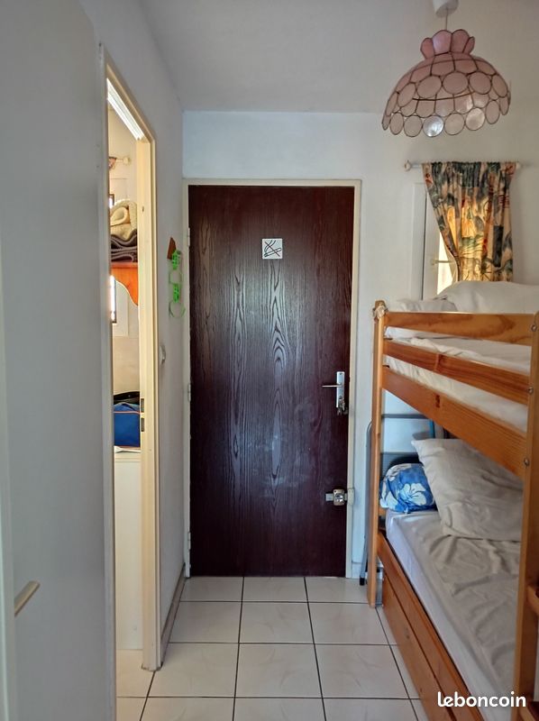 Appart climatise 4 pers avec piscine (image 7)
