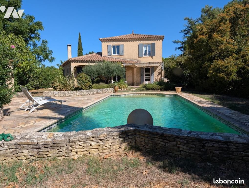 Maison 8 pièces 130 m² · à Saint-Chaptes · 130 m² · 385 000 €