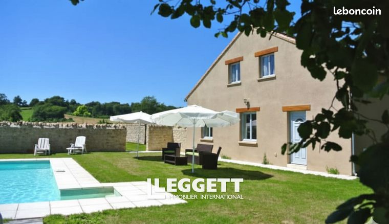 Maison 18 pièces 380 m²