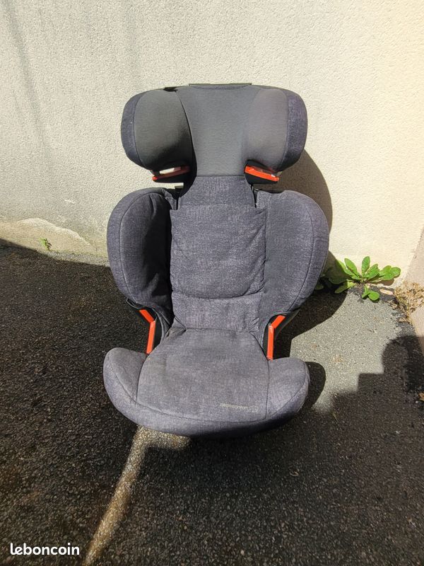 ## *Siège auto Bébé Confort – Groupe 2/3 – Bon état (image 1)