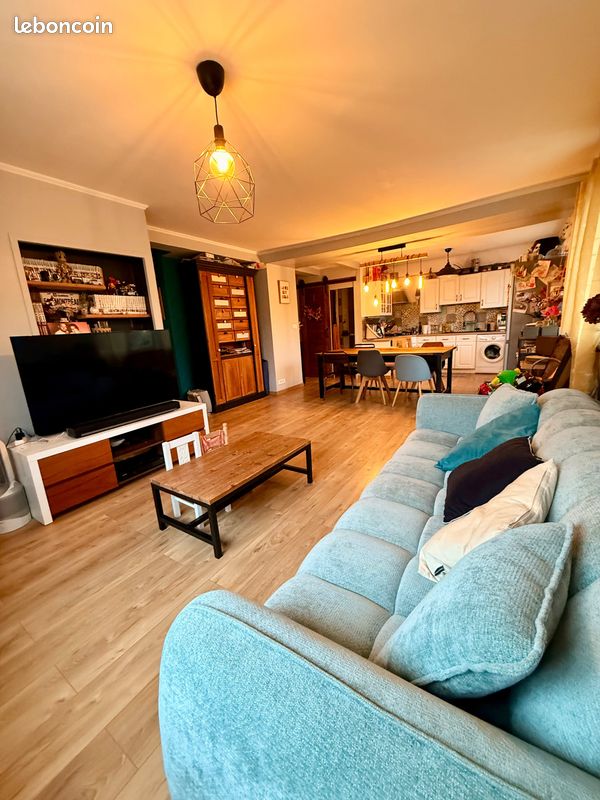 Appartement 3 pièces 64 m² · à Saint-Étienne · 64 m² · 83 000 €