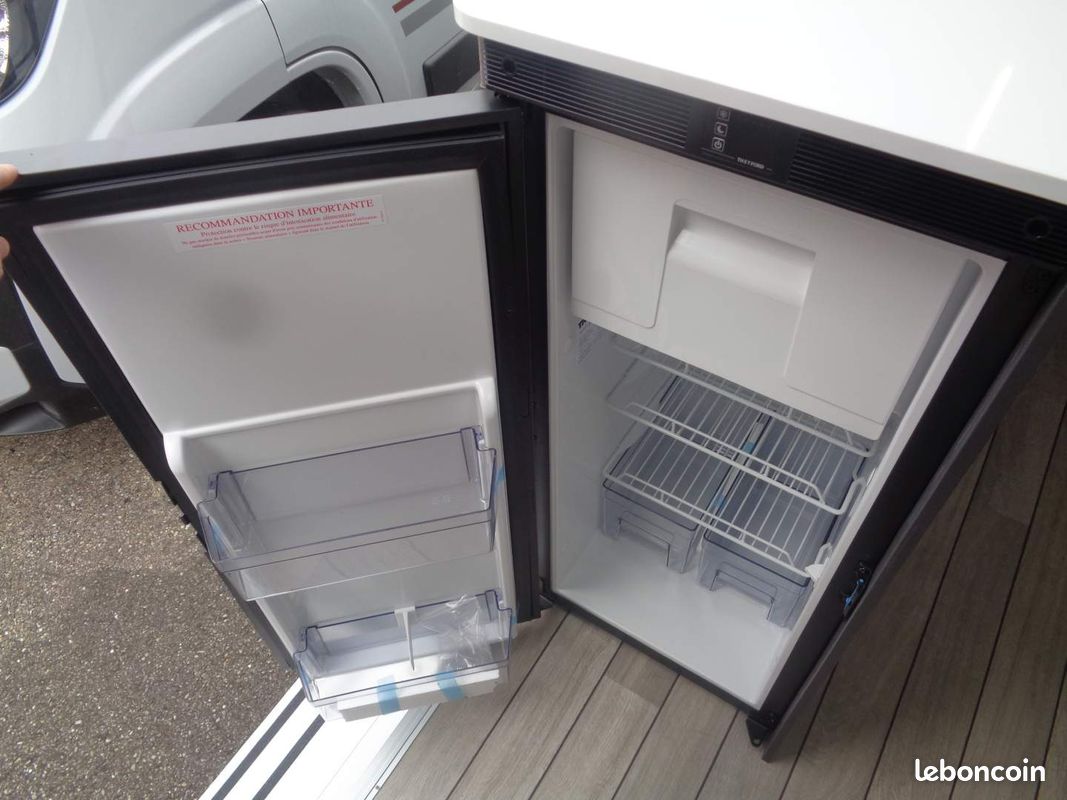 Mc louis menfys 3 next – nouveaute 2027 – fourgon 5,99 m – boîte automatique – neuf (image 6)