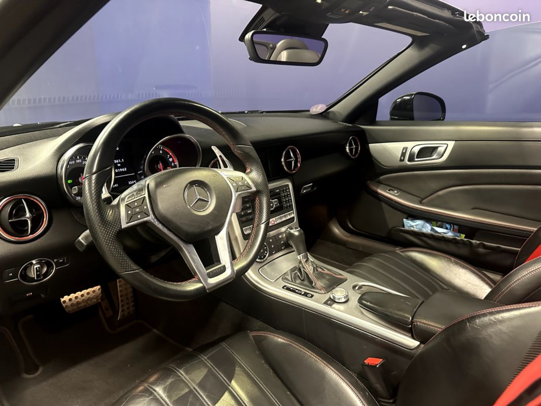 MERCEDES-BENZ Classe SLK 1.8 204ch AMG Line - Sièges chauffants et ventilés - Caméra de recul - Suivi Complet (image 14)