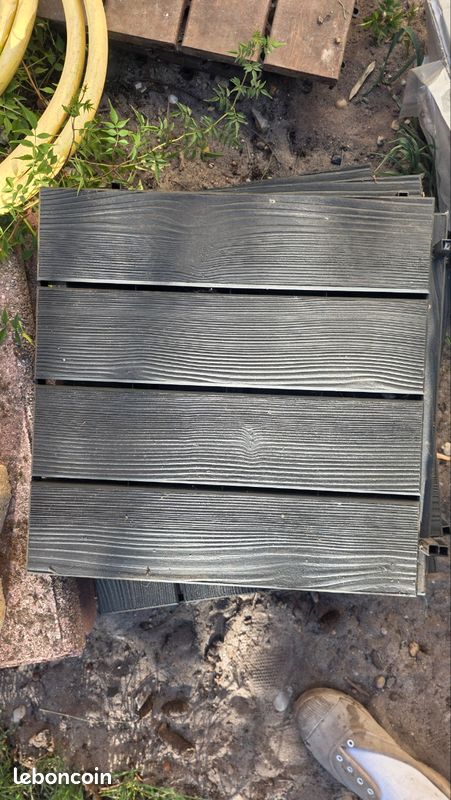 Lot de 9 dalles en plastique (image 1)