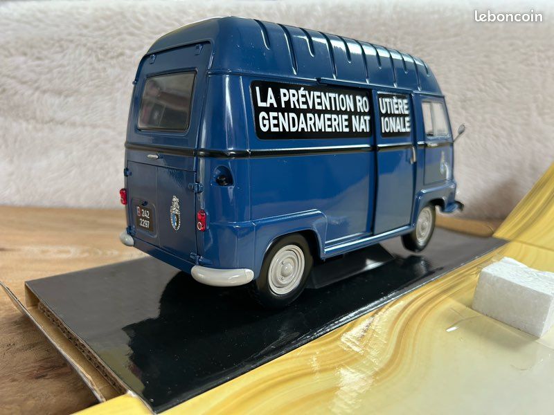 Renault Estafette Gendarmerie Nationale 1/18 Norev