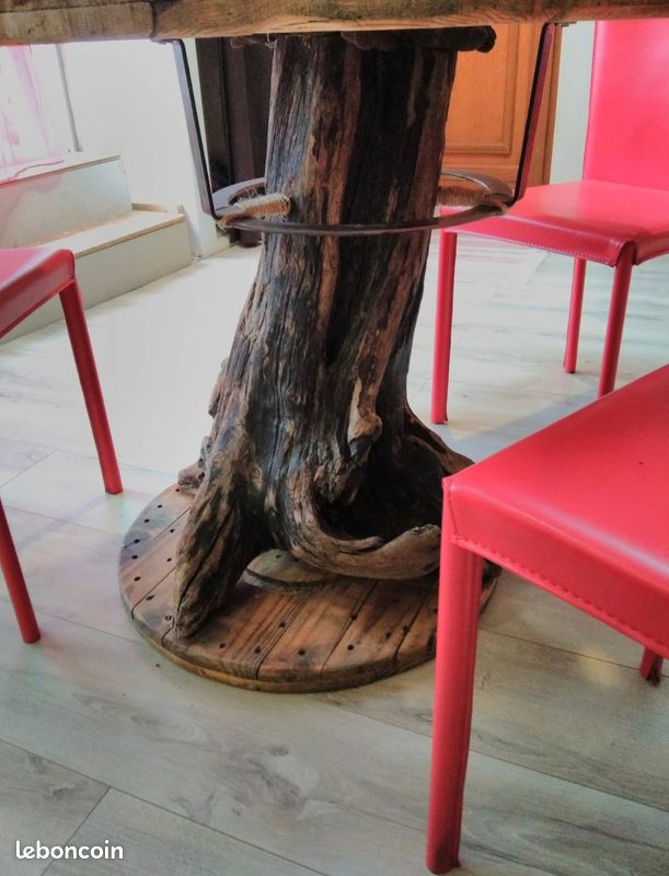 Table Ronde artisanale unique – Pied en bois flotté – Pièce unique (image 3)