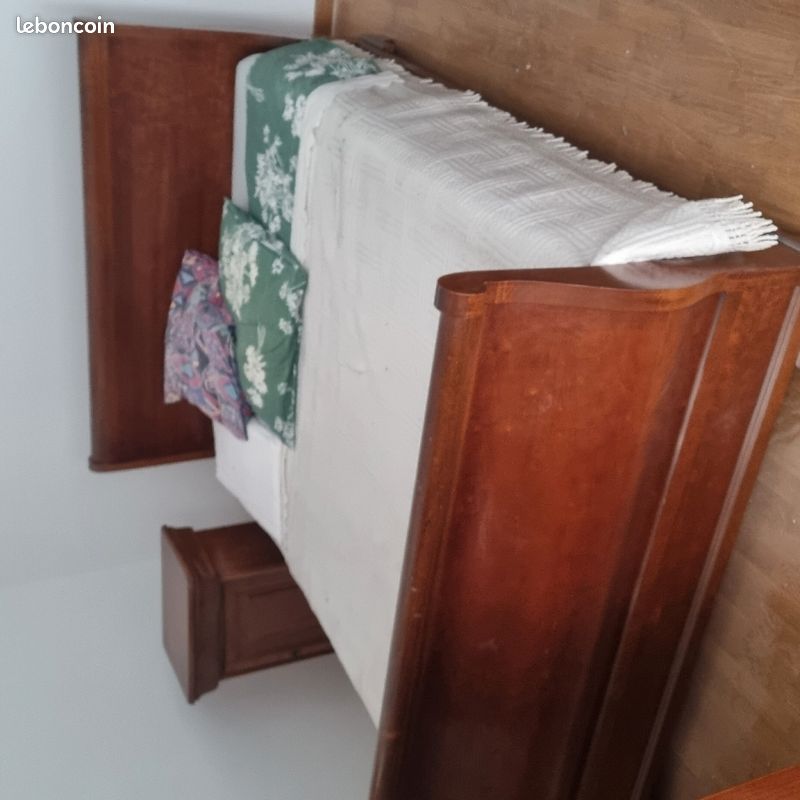 Chambre à coucher en merisier (image 3)