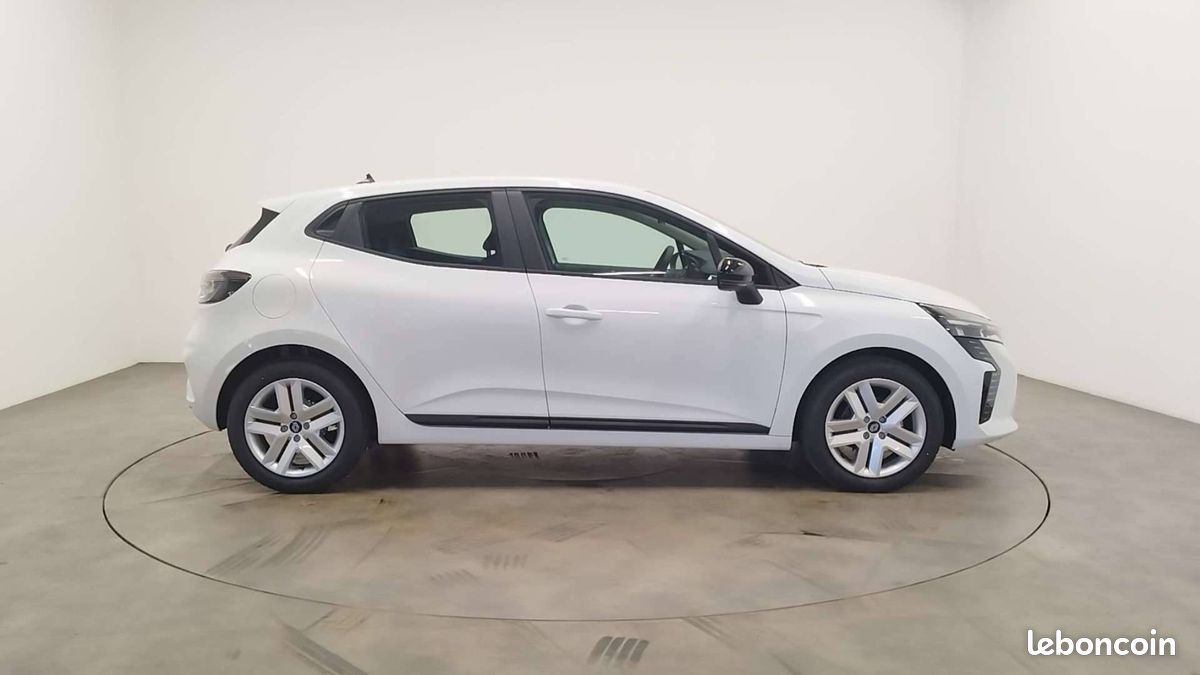 Renault clio e tech full hybrid 145 ch gsr2 (image 4)