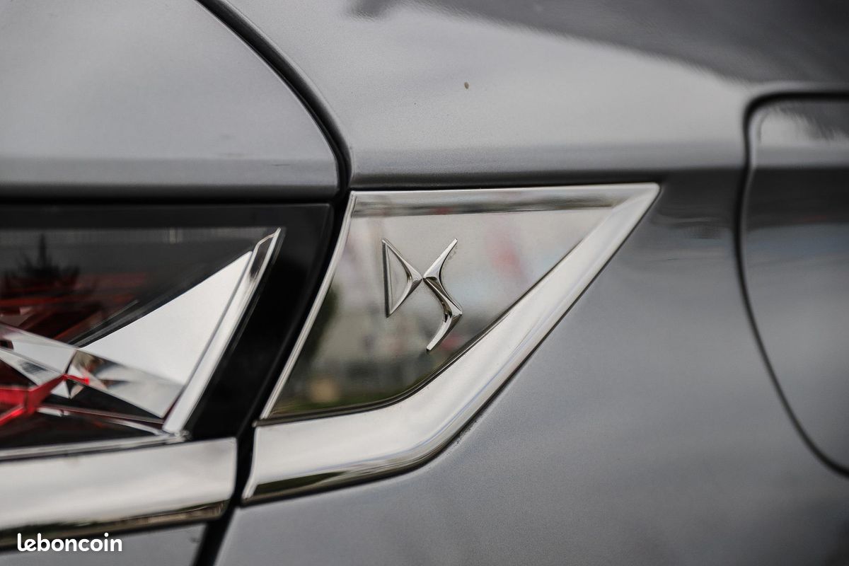 DS DS 7 CROSSBACK DS7 1.6 PureTech 225 EAT8 Executive Rivoli CAMERA GPS CARPLAY ???????CHAINE (image 33)