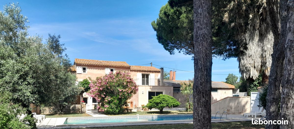 Maison 7 pièces 255 m² · à Carcassonne · 255 m² · 459 000 €