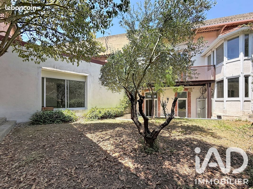 Maison 11 pièces 250 m² · à Carcassonne · 250 m² · 395 000 €