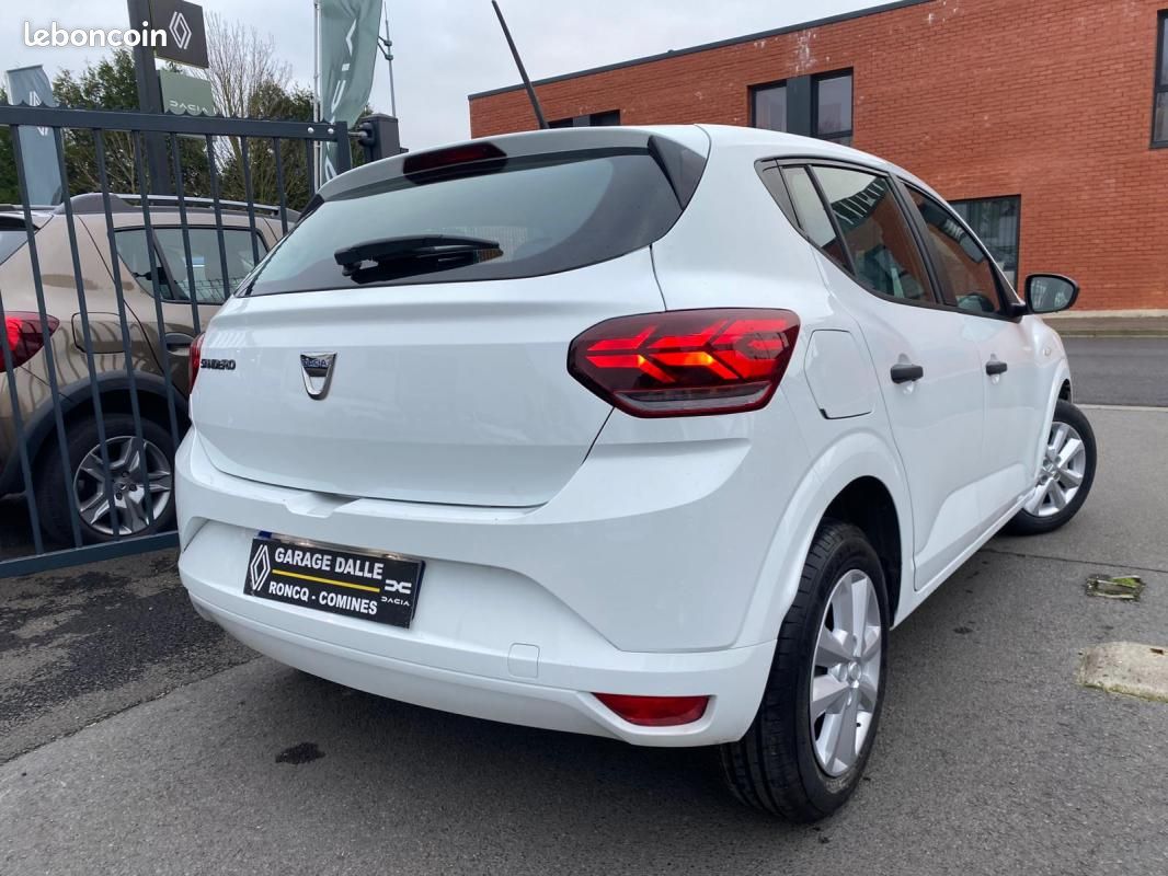 Dacia Sandero ESSENTIEL SCE65 CARPLAY/CENTRALISATION/ROUE DE SECOURS/VITRES AV ELECTRIQUES (image 13)
