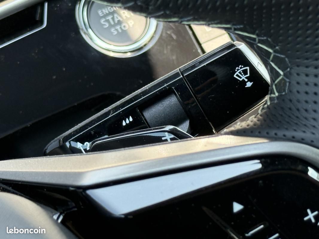 Peugeot 3008 GT EXLUSIVE HYBRID 145 CH (image 18)